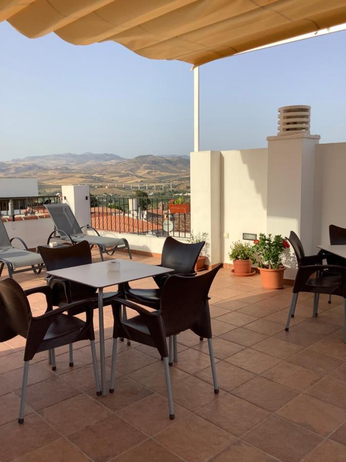 Hostal Delia Алора Екстериор снимка
