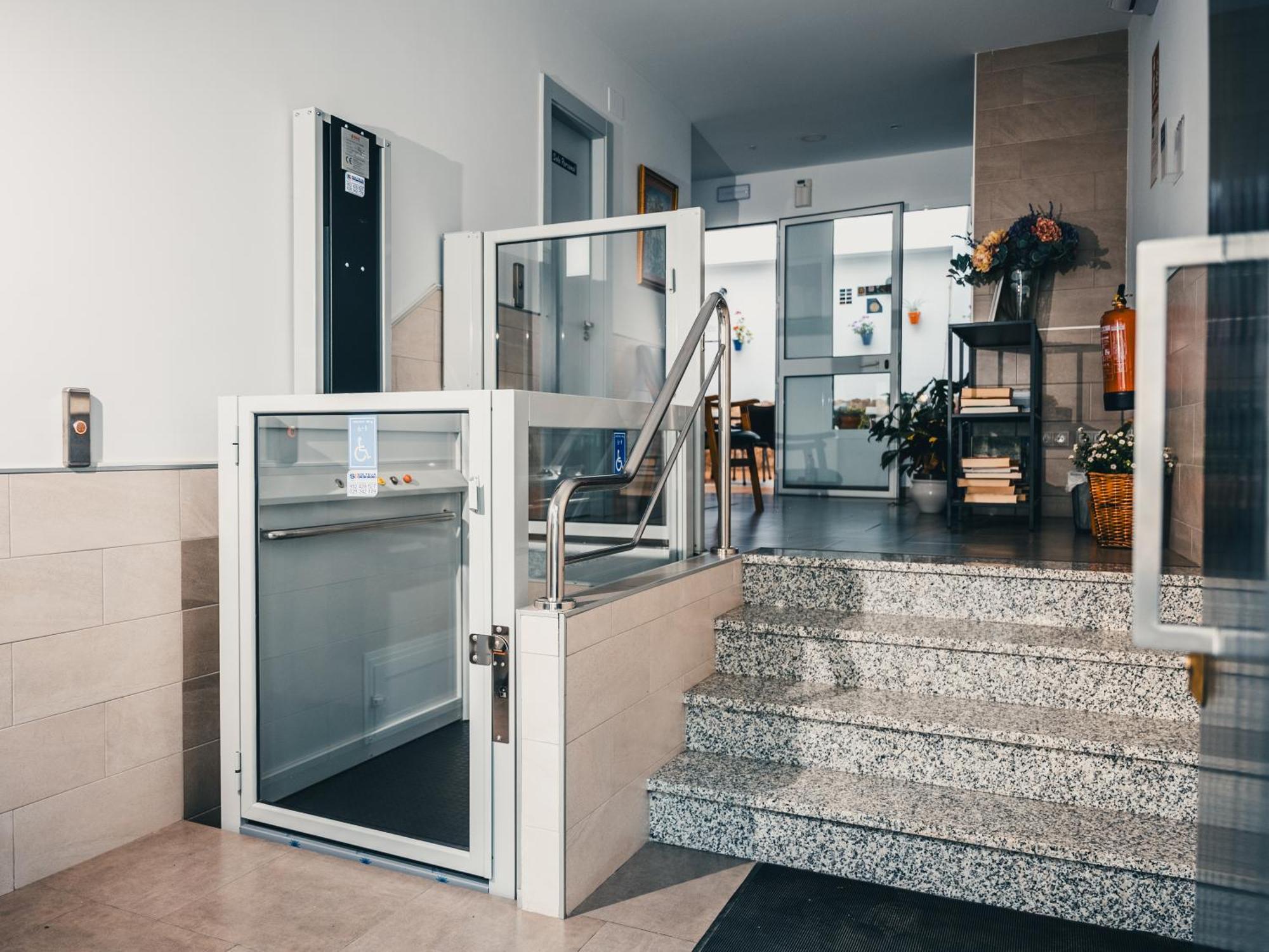Hostal Delia Алора Екстериор снимка