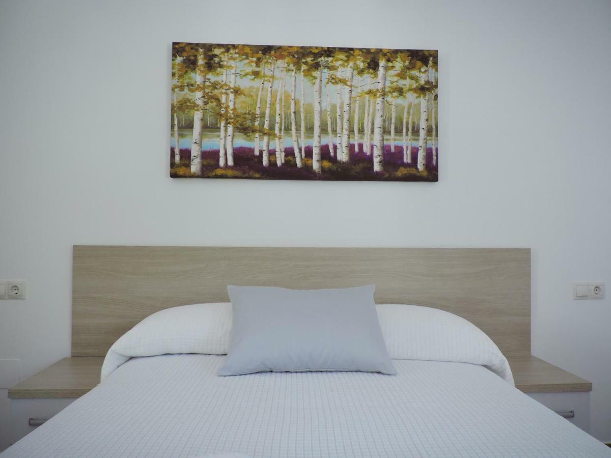 Hostal Delia Алора Екстериор снимка